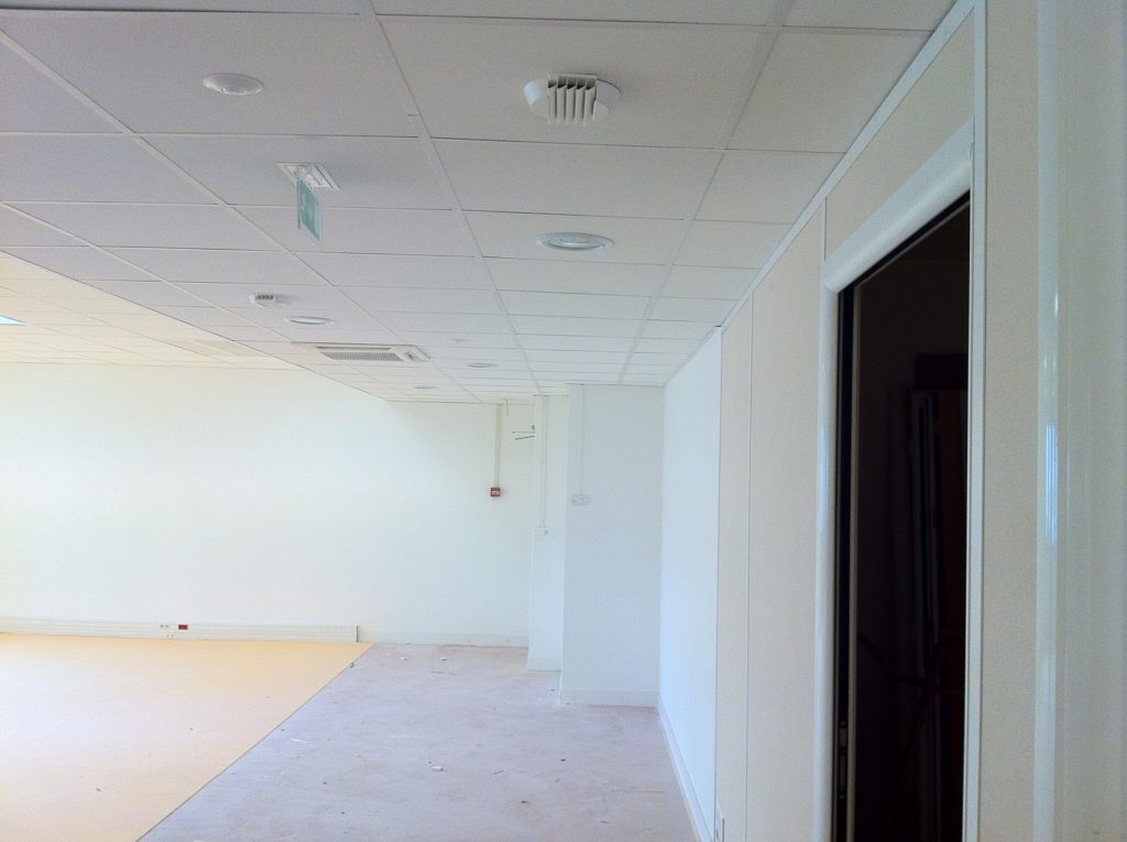 Faux plafond pour entreprise